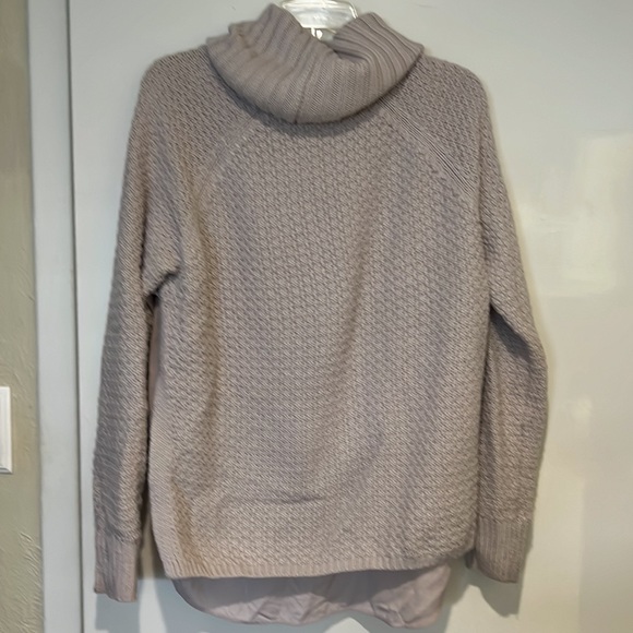 Cowl neck layered sweater - Picture 6 of 8